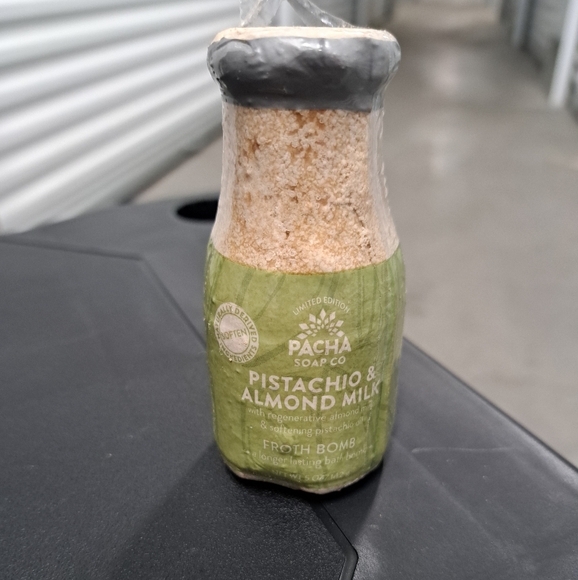 PACHA SOAP Assorted Froth Bombs & Mask (3) NEW - Picture 11 of 15